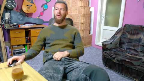 I am The Fourth and only Sir. Pelo online show from May 13, 5:16 am