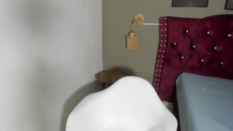 Sirenmoonn online show from February 14, 3:25 am