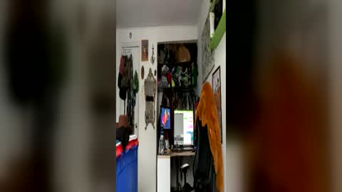 siriss_boyrag online show from June 12, 10:41 pm