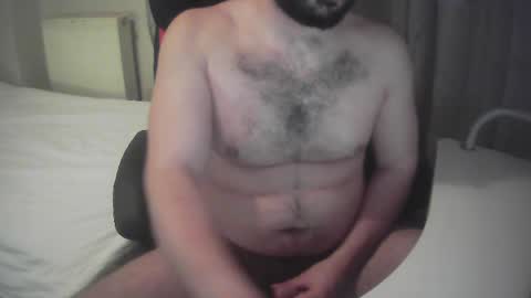sissy_bear_ online show from May 15, 11:34 pm