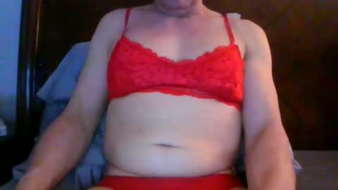 wants to suck cock online show from June 8, 11:16 pm