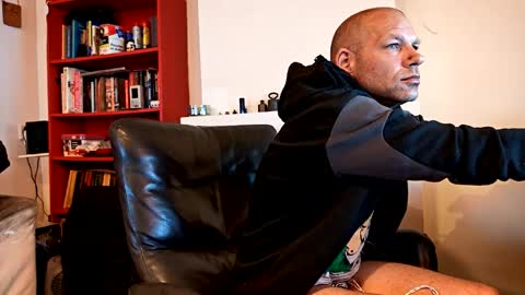 Petra online show from April 17, 6:55 pm