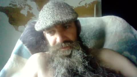 sitonmybeardxxx online show from May 23, 12:20 pm