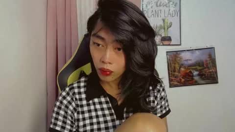 Snapshot of sizka_ford chatting on November 12, 2:45 am Sizka online show from November 12, 2:45 am