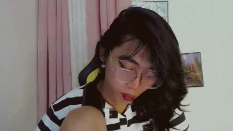 Snapshot of sizka_ford chatting on November 13, 4:06 pm Sizka online show from November 13, 4:06 pm