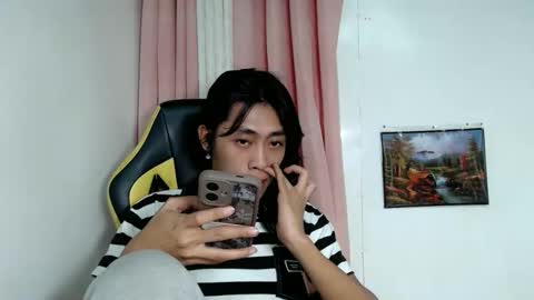 Snapshot of sizka_ford chatting on December 15, 11:03 am Sizka online show from December 15, 11:03 am