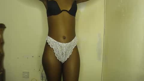 sizzly_ass online show from April 7, 11:32 am