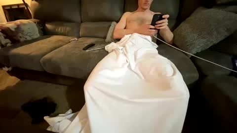 Snapshot of sk80hi0 chatting on February 22, 5:23 am sk80hi0 online show from February 22, 5:23 am