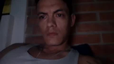 Snapshot of skater19xxx chatting on January 20, 3:26 am miguel online show from January 20, 3:26 am