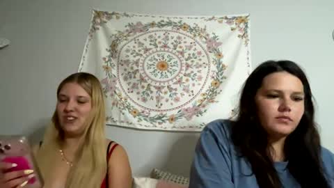 skiimaskabby online show from August 5, 3:31 am