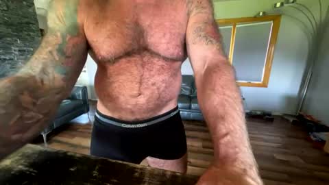 Snapshot of skimaskedbeef chatting on July 17, 6:57 pm BEEF online show from July 17, 6:57 pm