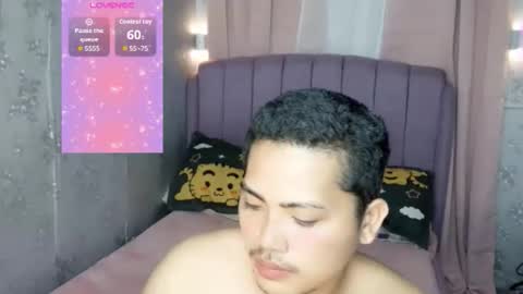 skinnyar online show from February 8, 5:33 am