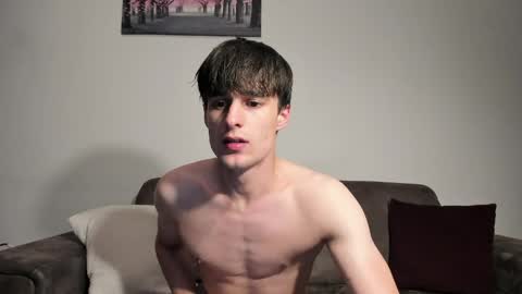 skinnyguywithbigd online show from May 5, 12:29 am