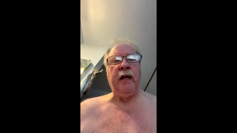 Skipstar  seneca cum online show from May 29, 5:33 pm