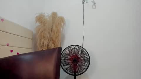 Snapshot of sky_dancer chatting on September 17, 6:15 am Reuben online show from September 17, 6:15 am