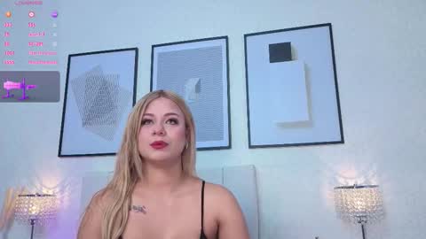 sky_johnson_ online show from January 14, 7:08 pm