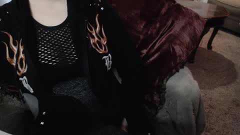 SKYLE   online show from September 13, 5:57 pm