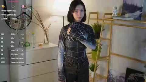 Snapshot of skyemcguire chatting on November 7, 5:40 am Melissa online show from November 7, 5:40 am