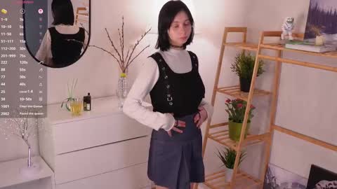 Snapshot of skyemcguire chatting on November 12, 5:52 am Melissa online show from November 12, 5:52 am