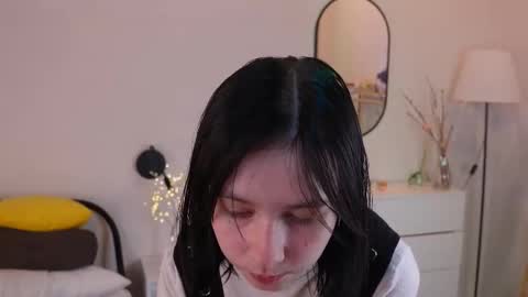 Snapshot of skyemcguire chatting on November 22, 7:40 am Melissa online show from November 22, 7:40 am