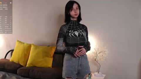 Snapshot of skyemcguire chatting on December 16, 4:17 am Melissa online show from December 16, 4:17 am