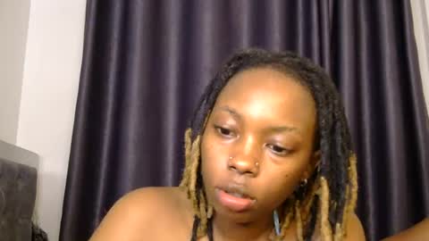skylar28_ online show from June 14, 4:09 pm