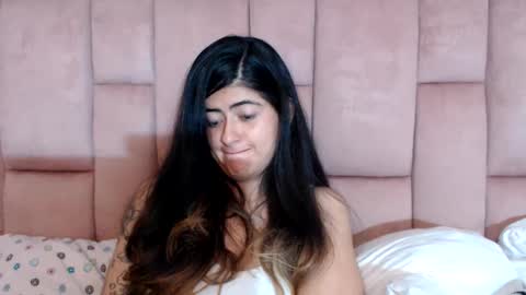 Skyler online show from June 2, 4:14 am