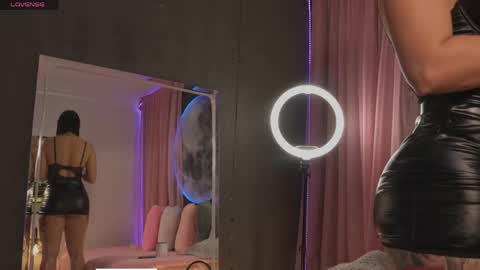    online show from April 18, 10:41 am