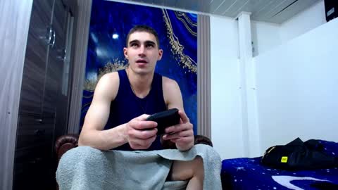 Skyler online show from April 1, 10:18 pm