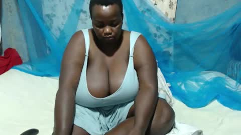 sheliah online show from June 2, 7:32 am