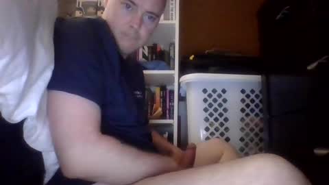 Snapshot of slender6ft2man chatting on July 4, 8:37 pm Aaron online show from July 4, 8:37 pm