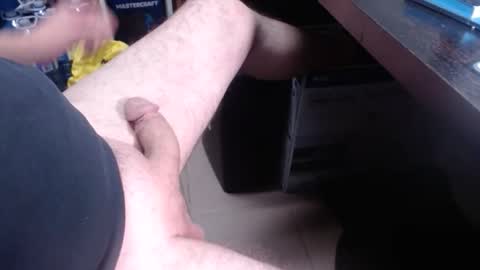 sliderguy699 online show from February 19, 3:02 am