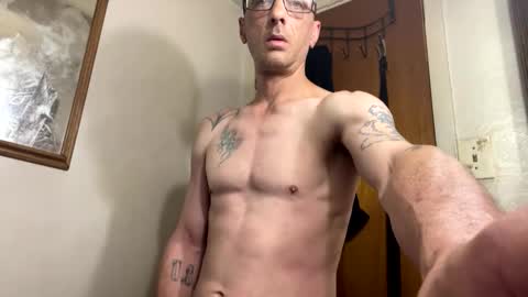 slim315488 online show from May 3, 12:22 pm