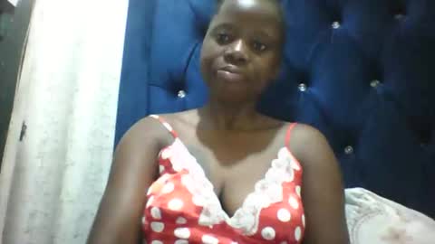 Snapshot of slim_petite_ebony chatting on May 12, 3:03 am slim_petite_ebony online show from May 12, 3:03 am