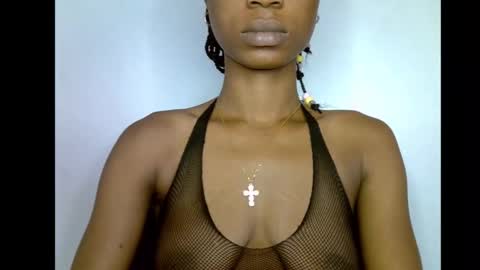 Snapshot of slim_petitqueen chatting on January 7, 7:33 am Alice online show from January 7, 7:33 am