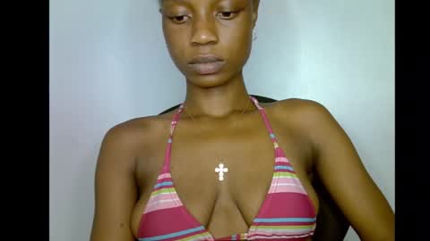 Snapshot of slim_petitqueen chatting on January 9, 9:49 pm Alice online show from January 9, 9:49 pm