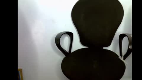 Snapshot of slim_petitqueen chatting on January 16, 2:10 pm Alice online show from January 16, 2:10 pm