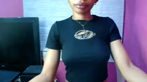 slimass31 online show from May 22, 2:01 pm