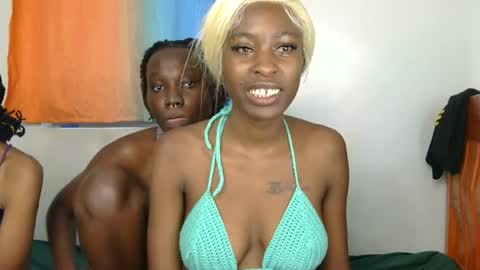 slimdoll2 online show from June 19, 1:04 pm
