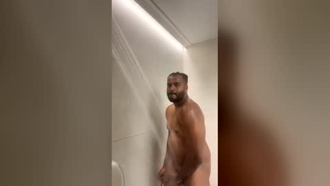 Snapshot of slimeasaurus chatting on February 8, 8:40 am Daddy online show from February 8, 8:40 am