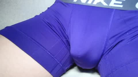 Snapshot of slimhungyvng chatting on July 8, 6:12 pm slimhungyvng online show from July 8, 6:12 pm