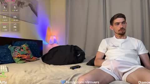 Snapshot of slimvers chatting on July 20, 7:38 pm Art online show from July 20, 7:38 pm