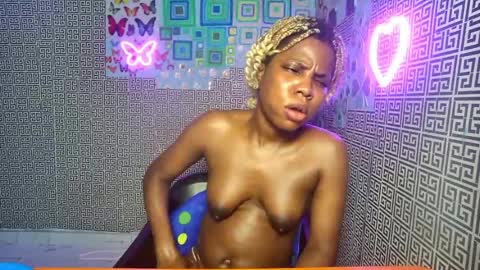 Snapshot of slimzyxdoll chatting on June 24, 3:49 am slimzyxdoll online show from June 24, 3:49 am