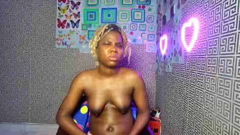 Snapshot of slimzyxdoll chatting on June 30, 2:34 am slimzyxdoll online show from June 30, 2:34 am
