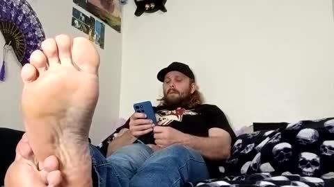 Snapshot of slobberycocklove chatting on May 23, 7:40 pm Mr King Feet 69 online show from May 23, 7:40 pm