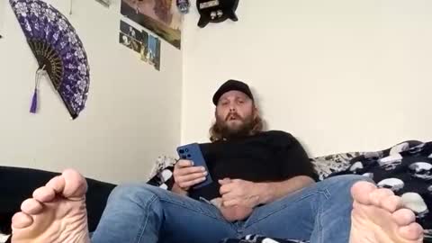 Snapshot of slobberycocklove chatting on May 30, 8:50 pm Mr King Feet 69 online show from May 30, 8:50 pm