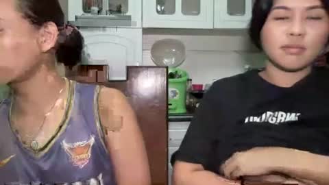 sloneiii online show from July 11, 4:43 pm