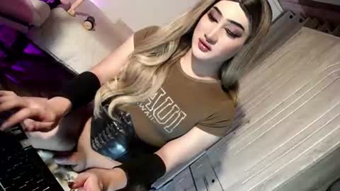 Nathalie online show from July 22, 8:17 am