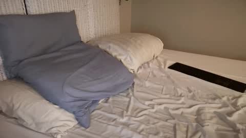 slut online show from January 10, 5:15 pm