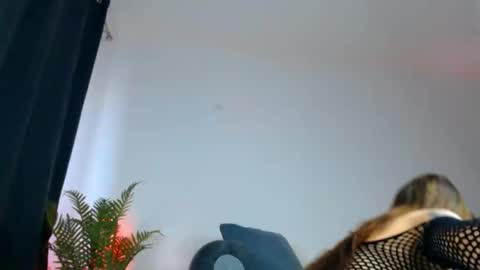 Ariana online show from May 28, 5:49 am